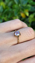Load image into Gallery viewer, Vintage: Rare 18ct Gold Lilac Sapphire Single Stone Ring
