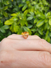 Load image into Gallery viewer, 0867: Vintage: Egyptian 9ct Gold Round Cut Yellow Citrine Ring- rare beauty
