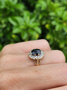 1235: Vintage: 9ct Gold Australian Blue Sapphire Diamonds Cluster Ring - the classic Diana style