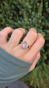 Vintage: 9ct Gold Cushion Cut Lilac Amethyst Solitaire Ring