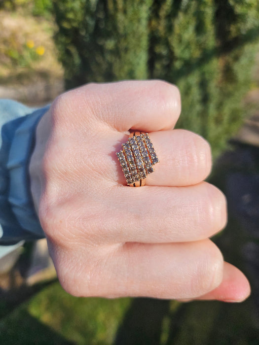 1082: Vintage: 9ct Gold 35 Champagne Diamonds (1ct) Cocktail Ring- sparkling beauty
