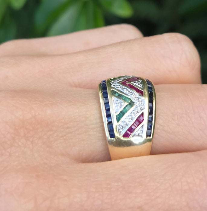 6469: Vintage: 9ct Gold Precious Gemstones Greek Key Pattern Dress Ring
