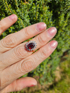 1368: Vintage: 18ct Gold Pyrobe Garnet Diamonds Flower Head Ring- exceptional