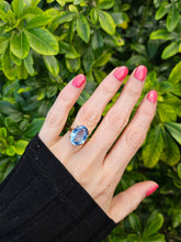 Load image into Gallery viewer, 0742: Vintage: 9ct Gold Swiss Blue Topaz Statement Ring- Date-Mark 1968
