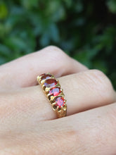 Cargar imagen en el visor de la galería, 2196: Vintage; 18ct Gold 5 Almandine Garnets half-Eternity Ring- From London 1968
