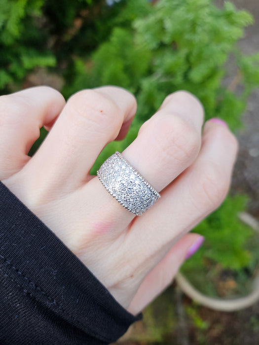 6499 Vintage: 18ct White Gold 88 Diamond (1.77ct) Pavé Half Hoop Band Ring — From 1978