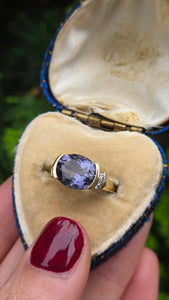 5999: Vintage: 9ct Gold Oval Faceted Purple Amethyst Diamond Dress Ring