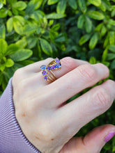 Load image into Gallery viewer, 0888: Vintage: 9ct Gold Blue Iolites Purple Amethyst &quot;spray&quot; ring- beautifully paired
