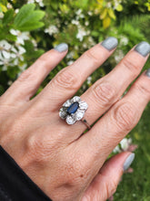 Cargar imagen en el visor de la galería, 1810: Vintage:: 18ct White Gold French Blue Sapphire Diamonds Ring
