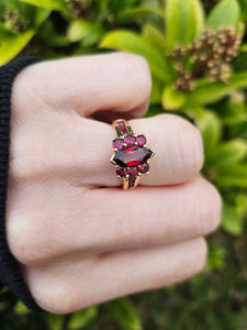 1311: Vintage: 9ct Gold Marquise Cut Garnet Pink Tourmalines Ring-