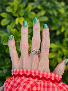 0401: Vintage: 14ct Gold Emerald Crossover Cocktail Ring - lovely symmetry