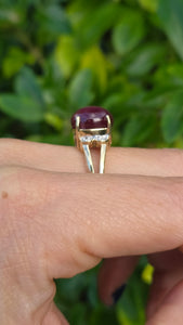 Vintage: 9ct Gold  Rare Purple Star Sapphire Natural Diamonds Cocktail Ring