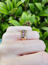 Load image into Gallery viewer, 0340: Vintage: 9ct Gold Amethysts Citrines Openwork Band- lovely combination
