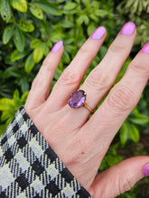 Load image into Gallery viewer, 0829: Vintage: 9ct Gold Lilac Amethyst Cocktail Ring -Date-Mark 1979- 46 Years old
