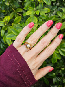 0689: Vintage: Rare: 18ct Gold Cultured Pearl Rubies Cocktail Ring- superb