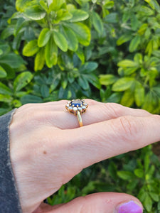 0935: 18ct Gold French Blue Sapphires Diamonds Diana- Style Cluster Ring