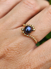 Load image into Gallery viewer, 2108: Vintage: 18ct Rose Gold Bubble Shank Blue Akoya Pearl Ring- Ergonomic beauty
