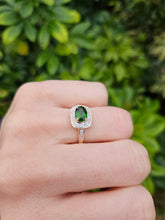 Load image into Gallery viewer, 0413: Vintage: 14ct Gold Green Diopside 16 Diamonds Art Deco Style Dress Ring
