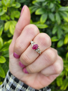 0795: Vintage: 14ct Gold Rubies Baguette Diamonds Dress Ring- lovely symmetry