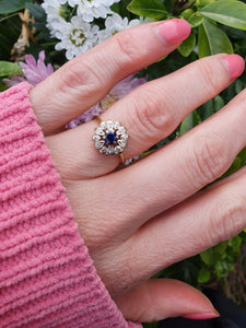 7196: Vintage & Old: 18ct Gold Blue Sapphire 12 Diamonds Flower Head Ring- elegant eye candy