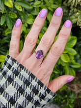 Load image into Gallery viewer, 0829: Vintage: 9ct Gold Lilac Amethyst Cocktail Ring -Date-Mark 1979- 46 Years old
