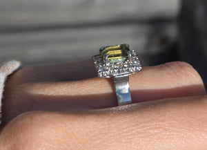 Vintage: 18ct White Gold Yellow Sapphire {3.15ct) Diamonds Cocktail Ring- Platinum Set