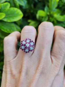 A0003: Vintage: 9ct Gold Rubies (30) diamonds (7) Floral Cluster Ring- Splendid