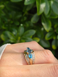 2123: Vintage: 9ct Gold Blue Spinel Diamonds Cocktail Ring- Statement Weight