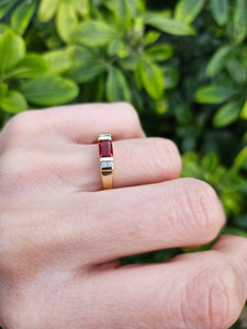 0864: Vintage: 14ct Gold Emerald Cut Almandine Garnets Dress/Stacker Ring-&nbsp;