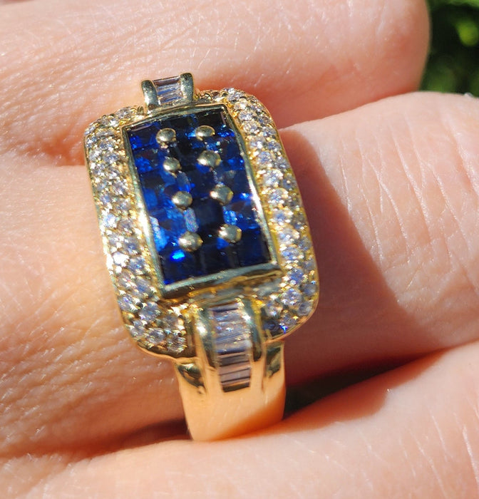 2918: Vintage: 18ct Gold Blue Sapphires Diamonds Statement Ring- incredible piece