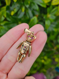 0100: Vintage: 9ct Gold "Golden Teddy Bear" Pendant- charming, baby bear. Statement weight.