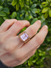 Cargar imagen en el visor de la galería, 0778: Vintage: 14ct Gold Large Emerald Cut Pink Sapphire Cocktail Ring- Pink statement,

