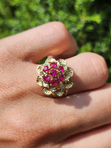 1484 Vintage: 14ct Gold Rubies Flowerhead Statement Ring- FAB