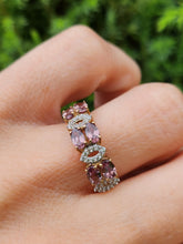 Cargar imagen en el visor de la galería, 1779: Vintage: 9ct Gold Lilac Amethysts Diamonds Openwork Ring- Lovely
