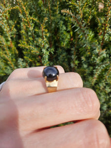 1318: Vintage: 9ct Gold Round Cabochon Cut Black Tourmaline Signet Ring- rare statement piece.