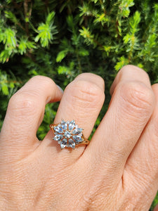 1549: Vintage: 9ct Gold Blue Aquamarines Diamonds Starburst Cluster Ring- total eye candy