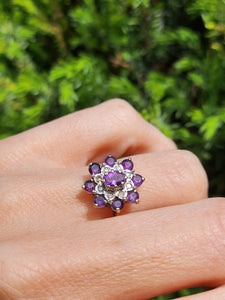 1548: Vintage: 9ct Gold Amethysts Diamonds Flowerhead Cluster Ring- delightful