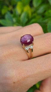 Vintage: 9ct Gold  Rare Purple Star Sapphire Natural Diamonds Cocktail Ring