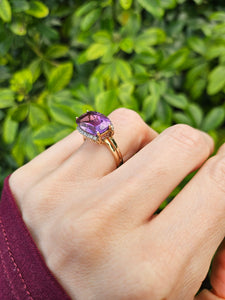 0727: Vintage: Rare 9ct Gold Rectangular Cushion Cut Purple Amethyst 18 Diamonds Cocktail Ring- marvellous&nbsp;