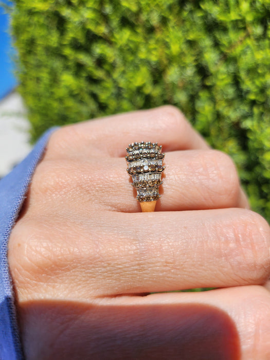 1503 Vintage: 9ct Yellow Gold Champagne & White Diamond Ring