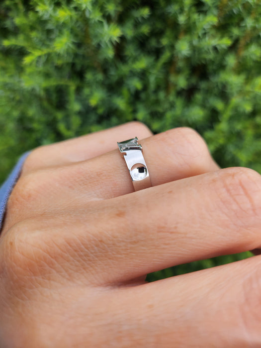 2023: Vintage: Louis Vuitton 18ct White Gold Emepreinte LV Ring- Size 56- Pristine Condition
