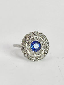 9079:Vintage: 18ct White Gold Cornflower Blue Sapphire 23 Diamonds Art Deco Style Target Ring