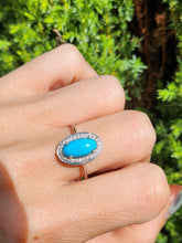 Cargar imagen en el visor de la galería, 1812: Vintage: 14ct White Gold Turquoise 26 Diamonds Dress Ring- total eye candy
