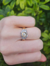 Load image into Gallery viewer, 0449: Vintage: 18ct Gold Art Deco Style 21 Diamonds Ring- sparkling symmetry
