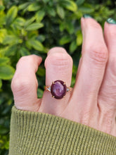 Load image into Gallery viewer, 0472: Vintage: 9ct Gold Cabochon Star Ruby Diamonds Ring - exquisite
