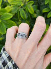 Load image into Gallery viewer, 0322: Vintage: 9ct White  Gold Black &amp; White Diamonds Ring
