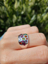 Cargar imagen en el visor de la galería, 1477: Vintage: 9ct White Gold Multi- Gem Bombe Ring- fabulous, fun colour array
