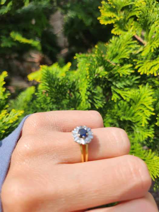 6051 Vintage: 18ct Gold Blue Sapphire Diamonds "Sun burst" Dress ring- From 1972