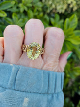 Load image into Gallery viewer, 0484: Vintage: 9ct Gold Large Oval Peridot Cocktail Ring
