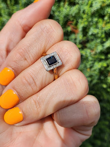 2029: Vintage: 18ct Gold/Platinum Set Blue Sapphire 22 Diamonds Art Deco Style Panel Ring